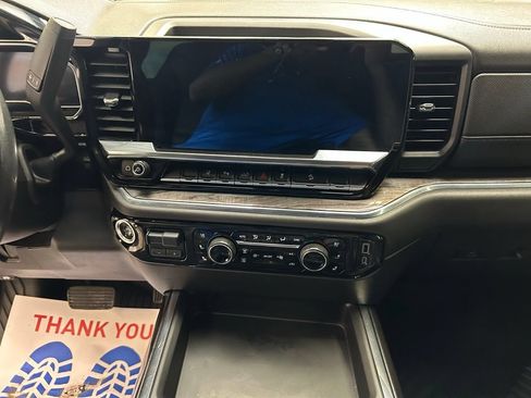 Used 2024 Chevrolet Silverado 2500 LTZ w/ LTZ Convenience Package AWD/4WD image 22