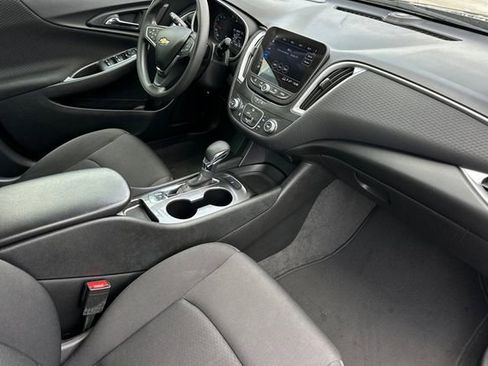 Used 2024 Chevrolet Malibu LS image 17