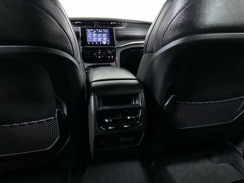 Used 2024 Jeep Grand Cherokee Altitude AWD/4WD image 22