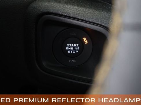 Used 2025 Jeep Wrangler Unlimited Sport AWD/4WD image 29