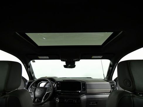 Used 2024 Chevrolet Silverado 2500 ZR2 w/ Technology Package image 23