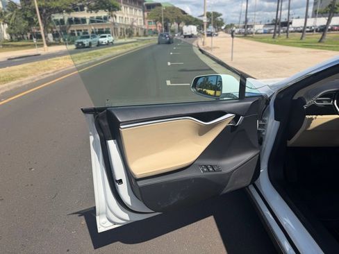 Used 2013 Tesla Model S RWD image 10