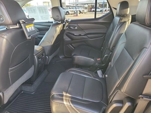 Used 2019 Chevrolet Traverse Premier w/ Driver Confidence II Package image 17