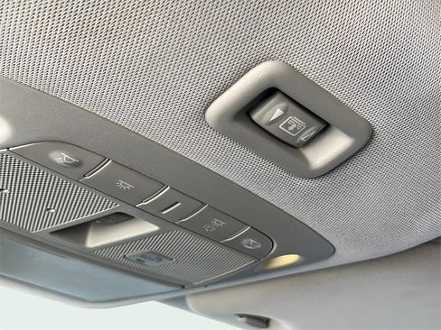 Used 2020 Nissan Pathfinder Platinum image 43