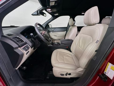 Used 2018 Ford Explorer Limited w/ Equipment Group 301A image 13
