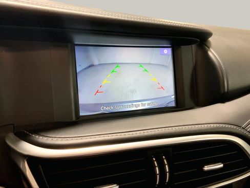 Used 2017 INFINITI QX30 w/ Cargo Package FWD image 26
