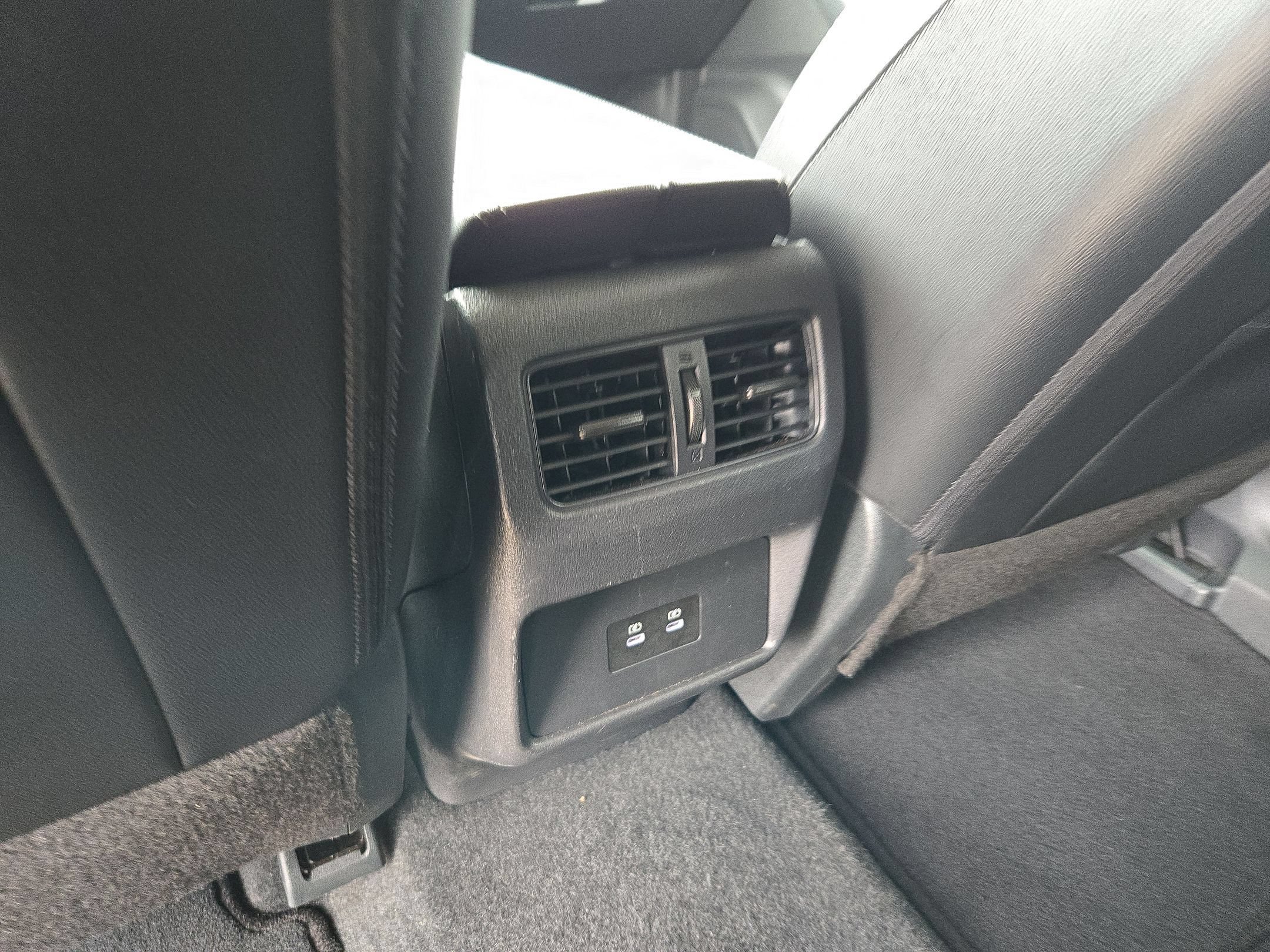 Certified 2026 Nissan Rogue SL FWD image 24