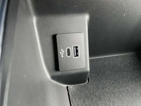 New 2025 Ford F150 Lightning Flash image 28