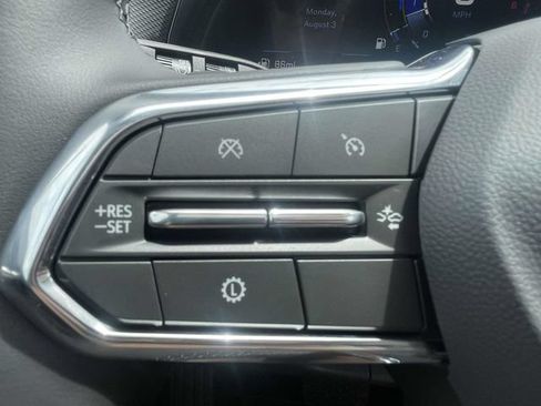New 2027 Chevrolet Equinox LT w/ Convenience Package II FWD image 15