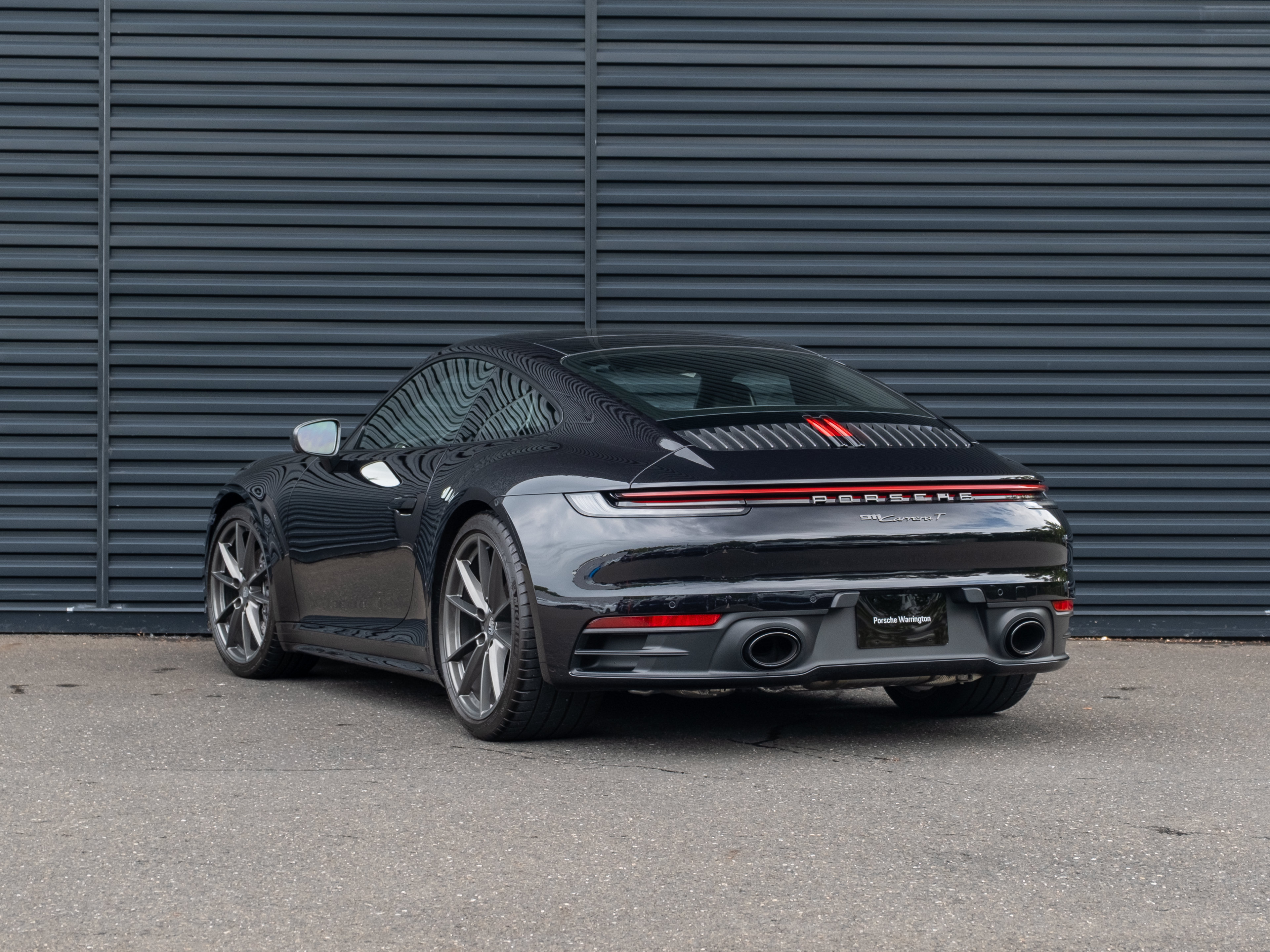 Certified 2024 Porsche 911 Carrera T RWD image 3
