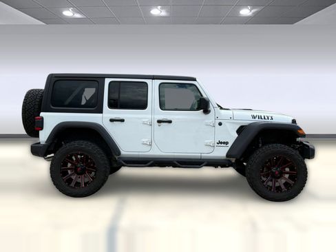 Used 2024 Jeep Wrangler Unlimited Sport AWD/4WD image 7