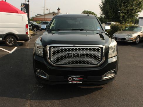 Used 2016 GMC Yukon XL Denali w/ Open Road Package AWD/4WD image 12