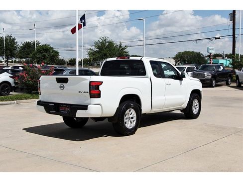 Certified 2024 Nissan Frontier SV w/ Technology Package image 5