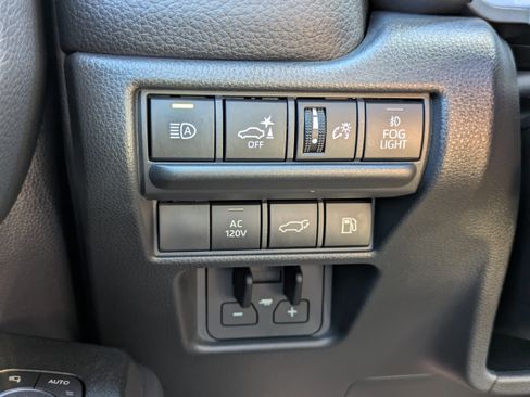 Used 2025 Toyota Land Cruiser image 23