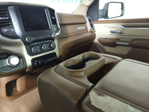 Used 2019 RAM 1500 Laramie image 19