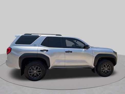 Used 2025 Toyota 4Runner SR5 AWD/4WD image 7