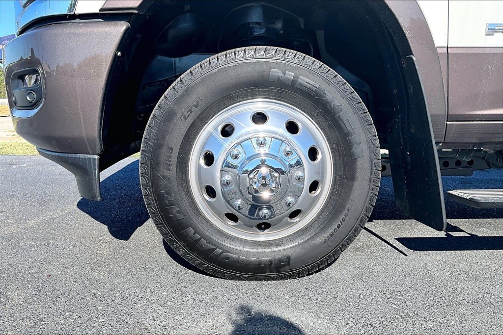 Used 2024 RAM 3500 Limited AWD/4WD image 2