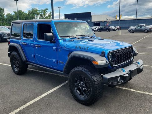 Used 2024 Jeep Wrangler Unlimited AWD/4WD image 3