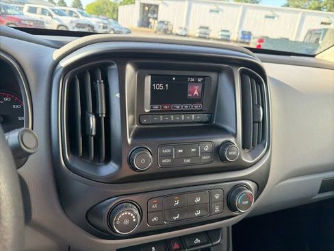 Used 2015 GMC Canyon 4x4 Extended Cab w/ Convenience Package image 28
