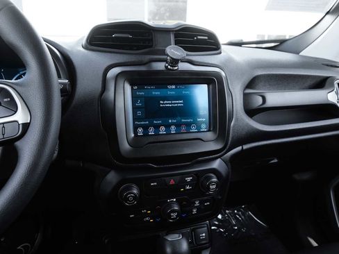 Used 2021 Jeep Renegade Sport image 23