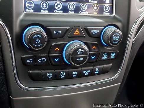 Used 2018 Jeep Grand Cherokee Limited w/ Luxury Group II image 24