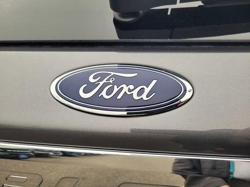 Certified 2023 Ford Explorer XLT image 7
