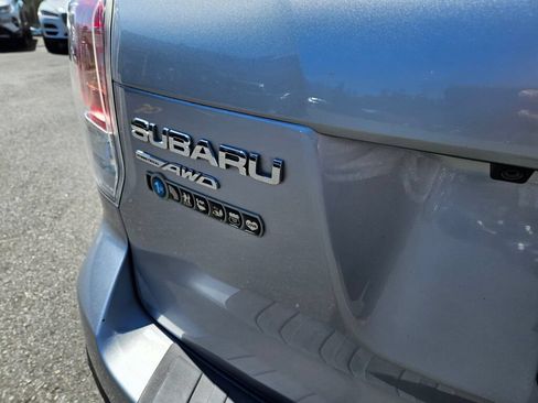 Used 2017 Subaru Forester 2.5i Touring AWD/4WD image 9