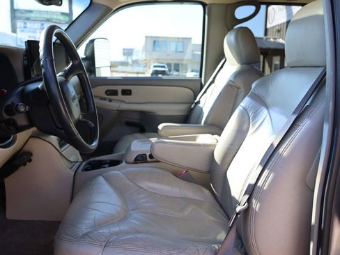 Used 2002 GMC Yukon XL 2500 SLT image 26