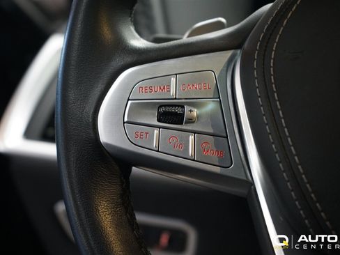 Used 2023 BMW X7 xDrive40i image 24