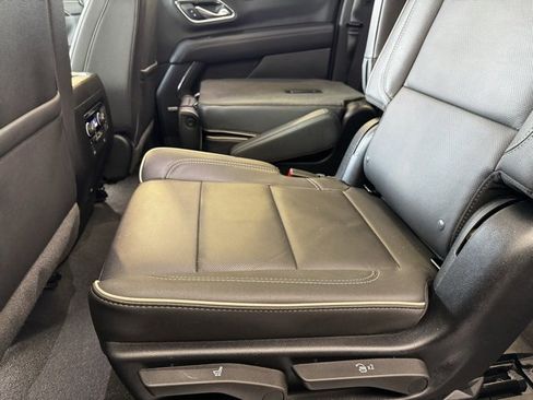 Certified 2024 Chevrolet Suburban Premier w/ Max Trailering Package image 7