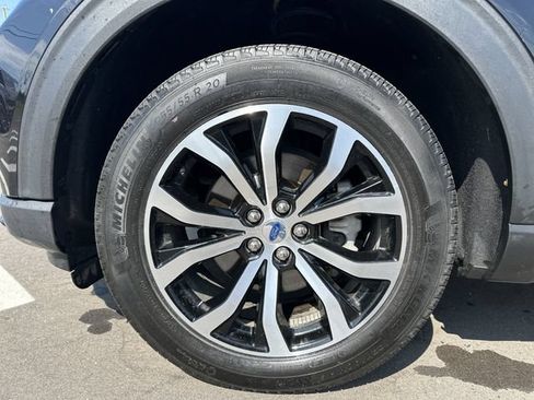 Certified 2025 Ford Explorer ST-Line AWD/4WD image 9