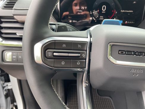 New 2026 GMC Acadia Denali Ultimate FWD image 17