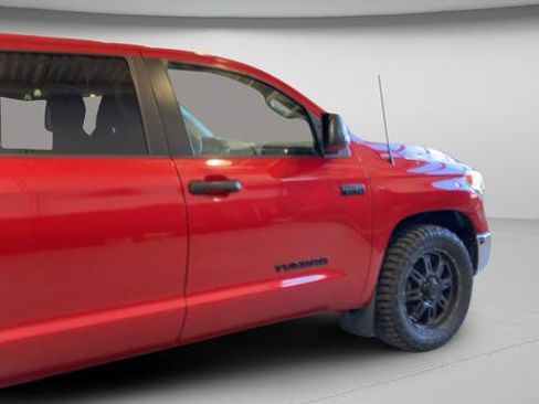 Used 2016 Toyota Tundra SR5 w/ SR5 Upgrade Package AWD/4WD image 26
