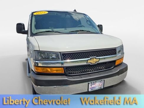 Used 2025 Chevrolet Express 2500 w/ Driver Convenience Package RWD image 8
