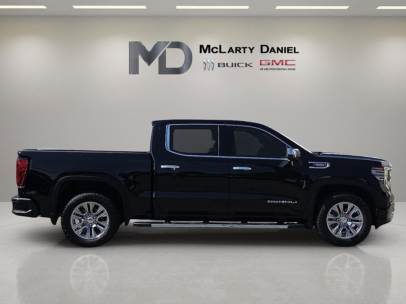 Used 2026 GMC Sierra 1500 Denali AWD/4WD image 15