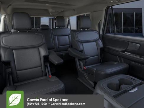 New 2026 Ford Expedition Max Platinum w/ Driver's Package image 11
