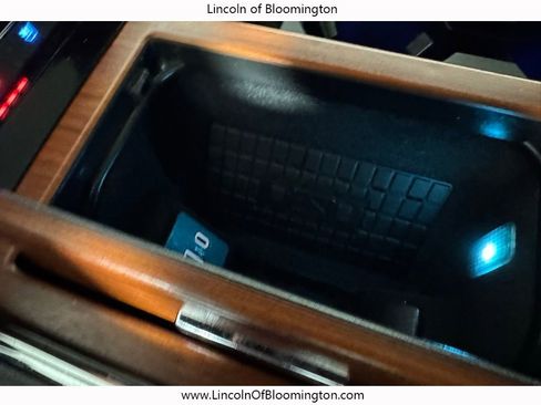 Used 2022 Lincoln Navigator Reserve image 69