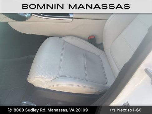 Used 2022 Mercedes-Benz C 300 4MATIC Sedan image 8