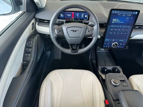 Used 2022 Ford Mustang Mach-E Premium image 12