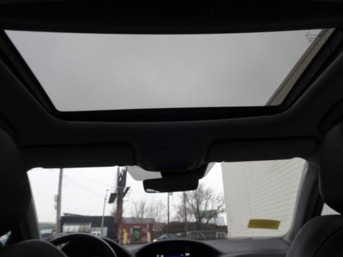 Used 2017 Acura TLX w/ Technology Package image 17