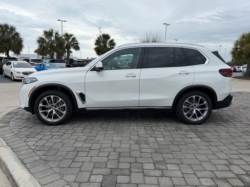 Certified 2024 BMW X5 sDrive40i w/ Premium Package image 12