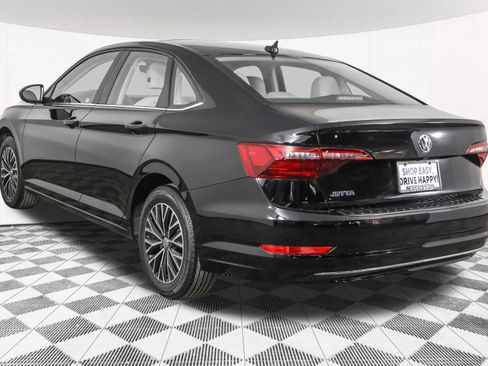 Used 2020 Volkswagen Jetta SE w/ SE Cold Weather Package FWD image 17