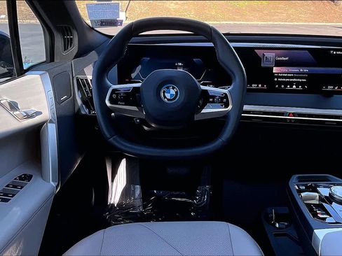 Used 2025 BMW iX xDrive50 w/ Convenience Package image 8