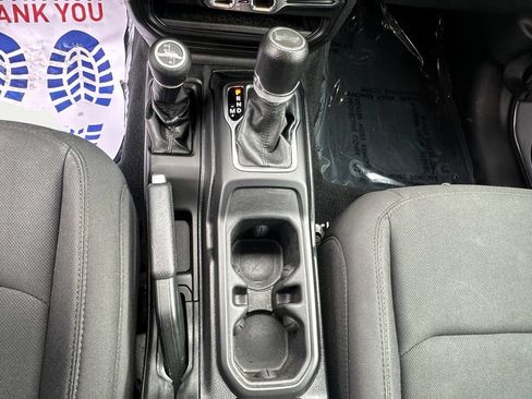 Used 2021 Jeep Wrangler Unlimited Sport AWD/4WD image 20