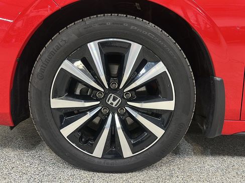 Used 2024 Honda Civic EX-L image 27