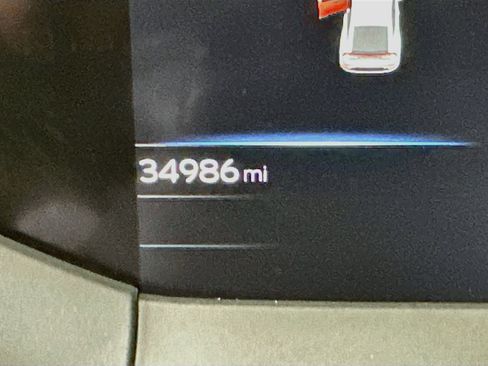 Used 2024 Toyota Prius LE FWD image 19
