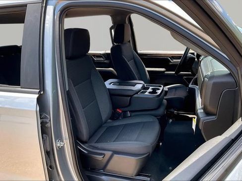 Used 2023 Chevrolet Silverado 1500 LT AWD/4WD image 19