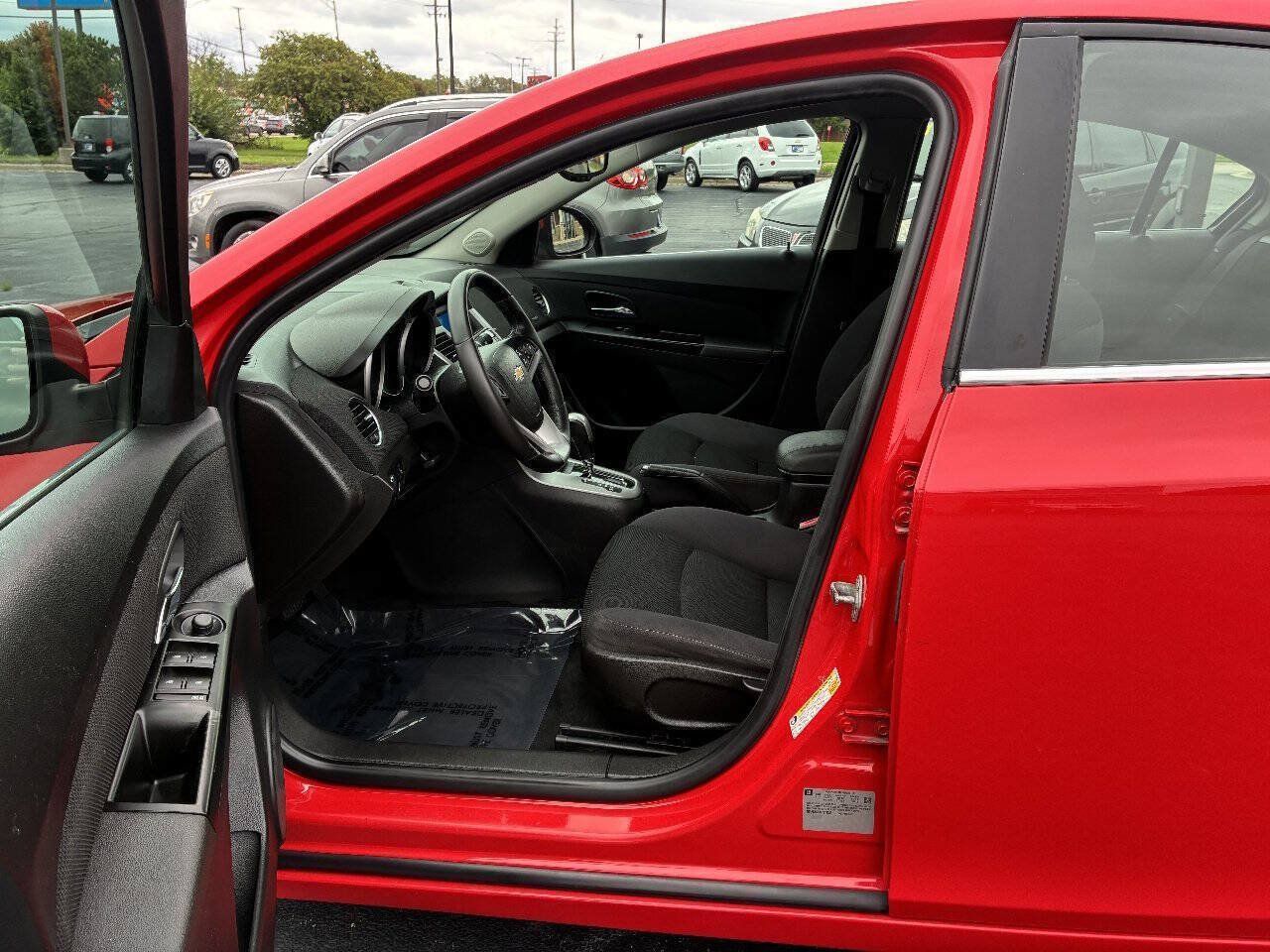 Used 2014 Chevrolet Cruze LT FWD image 10