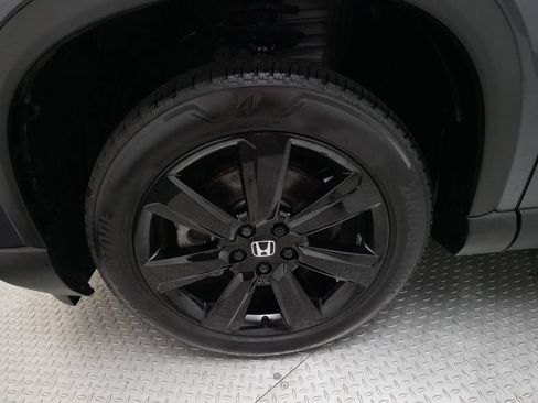 Certified 2025 Honda Pilot Black Edition image 28