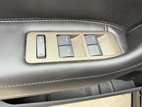 Used 2013 Lincoln MKX FWD image 14
